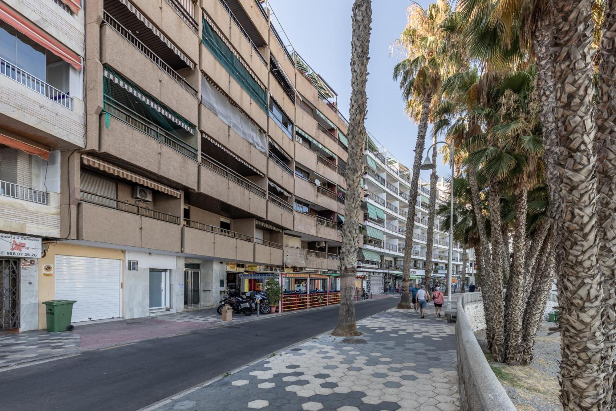 Atico Primera Linea De Playa Apartment Almunecar Bagian luar foto